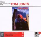 Live At Cardiff Castle di Tom Jones - CD / DVD