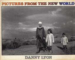 Pictures From The New World  di Lyons Danny - libri